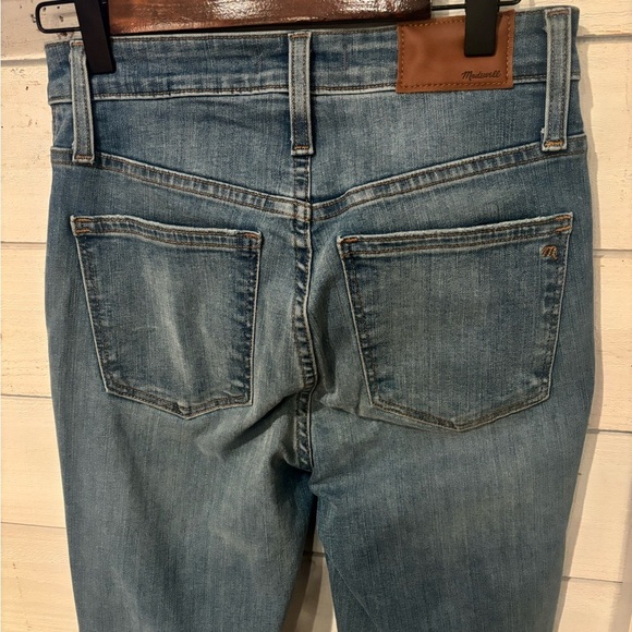 Madewell Curvy High-Rise Skinny Jeans in size 27T. Great condition! - Picture 7 of 10